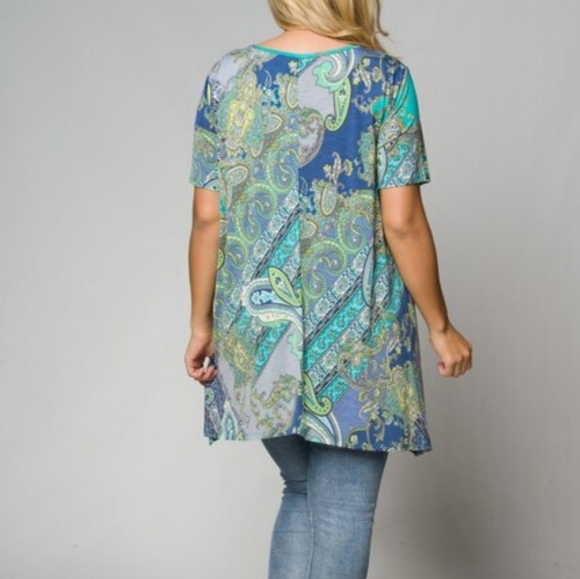 Paisley Blues & Greens with decorative neckline - Picture 3 of 3